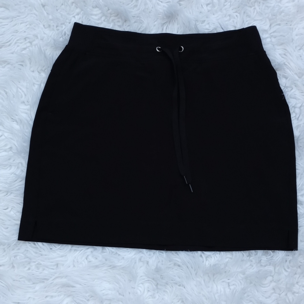Reebok Black Skort  / size S.